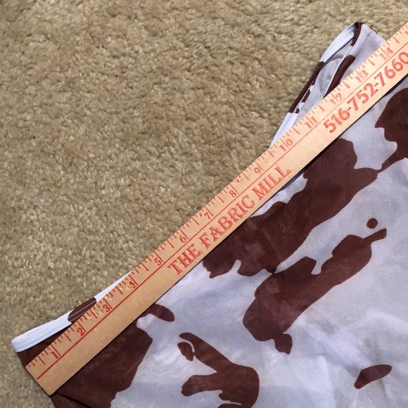 Giraffe print beach / pool coverup skirt - Picture 8 of 9